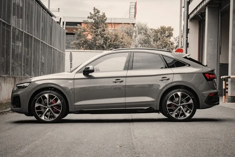 Audi Q5: cena nowego i używanego SUV-a – aktualne kwoty