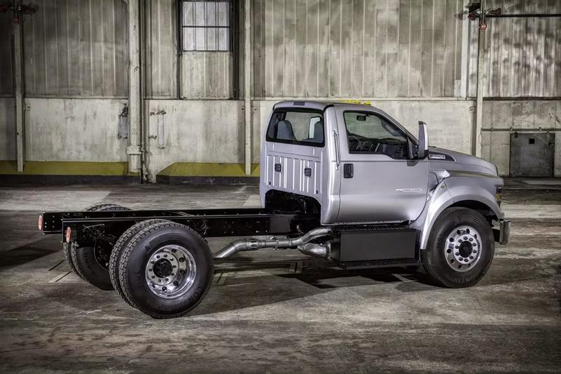 Podwozie Ford F-750