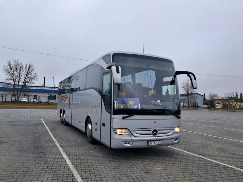 Wynajem autokaru z kierowcą