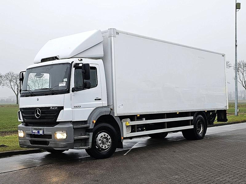 Zalety Mercedes-Benz Axor